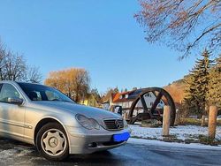 Grau Gebraucht 2004 Mercedes C200 Limousine | 2.750 € (Fairer Preis)