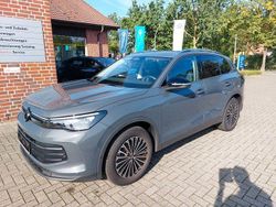 Delfingrau metallic Gebraucht 2025 VW Tiguan Goal SUV | 38.980 € (Superpreis)