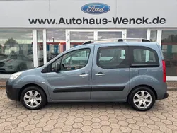 Grau Gebraucht 2008 Peugeot Partner Tendance Van / Kleinbus | 4.970 € (Etwas zu teuer)