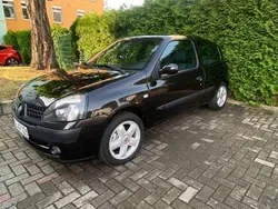 Schwarz Gebraucht 2003 Renault Clio II Kleinwagen | 1.350 € (Fairer Preis)