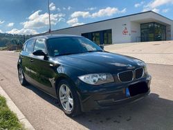 Schwarz Gebraucht 2007 BMW 118 Comfort Edition Kleinwagen | 5.800 € (Fairer Preis)