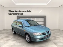 Grün Gebraucht 2002 Nissan Almera Comfort Kleinwagen | 5.999 €