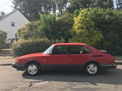 Rot Gebraucht 1992 Saab 900 Aero Kleinwagen | 23.900 €