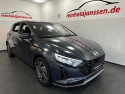 Grau Gebraucht 2024 Hyundai i20 Limousine | 17.750 € (Fairer Preis)