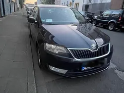 Schwarz Gebraucht 2014 Skoda Rapid Kleinwagen | 4.500 € (Fairer Preis)