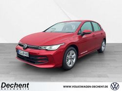 Rot Gebraucht 2025 VW Golf VIII Life Limousine | 28.990 € (Etwas zu teuer)