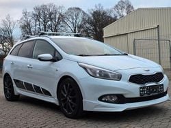 Weiß Gebraucht 2014 Kia Ceed Sportswagon Edition 7 Kombi | 7.490 € (Guter Preis)
