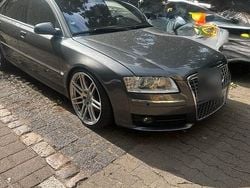 Grau Gebraucht 2002 Audi A8 Limousine | 8.000 € (Teuer)
