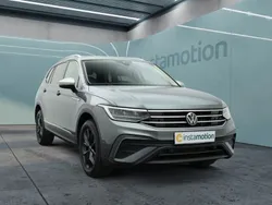 Grau Gebraucht 2024 VW Tiguan Allspace Move SUV | 38.749 € (Fairer Preis)