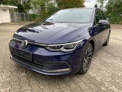 Blau Gebraucht 2021 VW Golf VIII Style Limousine | 18.900 € (Guter Preis)