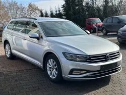Reflexsilber metallic Gebraucht 2021 VW Passat Business Kombi | 17.099 € (Fairer Preis)