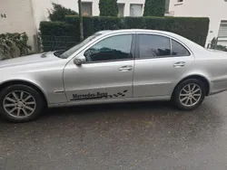 Silber Gebraucht 2002 Mercedes E240 Limousine | 2.500 € (Superpreis)