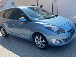 Blau Gebraucht 2011 Renault Grand Scénic III Dynamique Van / Kleinbus | 7.950 € (Fairer Preis)