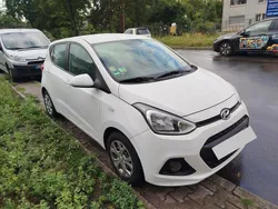 Weiß Gebraucht 2016 Hyundai i10 Kleinwagen | 7.500 € (Guter Preis)