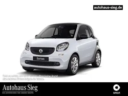 Weiß Gebraucht 2017 Smart ForTwo Coupé Passion Kleinwagen | 9.114 € (Fairer Preis)