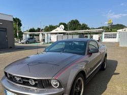 Grau Gebraucht 2007 Ford Mustang Premium Coupé | 11.600 €