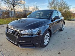 Schwarz Gebraucht 2014 Audi A1 Sportback Attraction Kleinwagen | 6.999 € (Fairer Preis)
