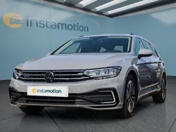 Grau Gebraucht 2022 VW Passat GTE Kombi | 26.949 € (Fairer Preis)