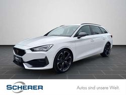 "candy" weiss Gebraucht 2024 Cupra Leon VZ Limousine | 28.900 € (Superpreis)
