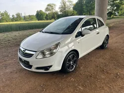 Casablancaweiss/ Gebraucht 2010 Opel Corsa Selection Kleinwagen | 2.499 € (Fairer Preis)