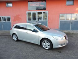 Gold Gebraucht 2011 Opel Insignia Design Edition Kombi | 3.800 € (Fairer Preis)