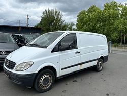 Weiß Gebraucht 2009 Mercedes Vito Van / Kleinbus | 2.499 €