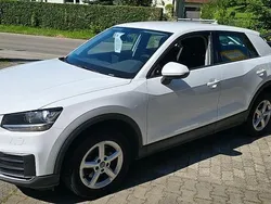 Weiß Gebraucht 2017 Audi Q2 Design SUV | 17.300 € (Guter Preis)
