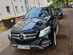 Schwarz Gebraucht 2015 Mercedes GLE350 SUV | 24.590 € (Fairer Preis)