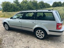 Silber Gebraucht 2002 VW Passat Kombi | 2.600 € (Etwas zu teuer)