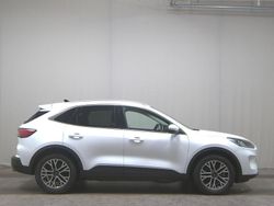 Weiss Gebraucht 2020 Ford Kuga Titanium SUV | 12.980 €