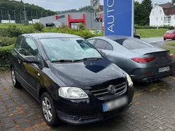 Schwarz Gebraucht 2007 VW Fox Kleinwagen | 2.600 €