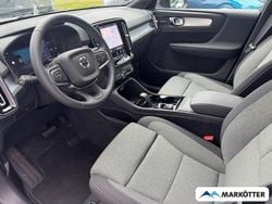 Grau Gebraucht 2025 Volvo XC40 Plus SUV | 43.290 € (Etwas zu teuer)