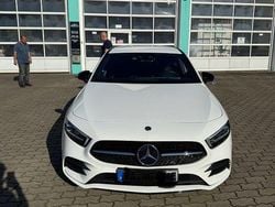 Weiß Gebraucht 2021 Mercedes A250 AMG Limousine | 27.900 € (Guter Preis)