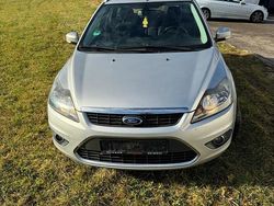 Silber Gebraucht 2009 Ford Focus Kombi | 2.300 € (Fairer Preis)