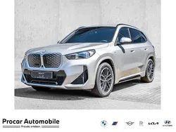 Spacesilber metallic Neu 2025 BMW iX1 M Sport SUV | 54.990 € (Guter Preis)