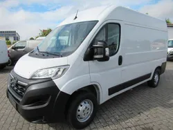 Weiß Gebraucht 2023 Opel Movano Edition Van | 22.900 € (Superpreis)