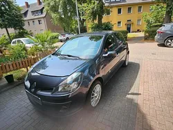 Grau Gebraucht 2008 Renault Clio III Kleinwagen | 1.750 €