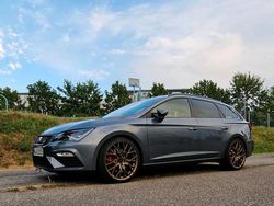 Grau Gebraucht 2018 Cupra Leon Kombi | 21.000 € (Guter Preis)