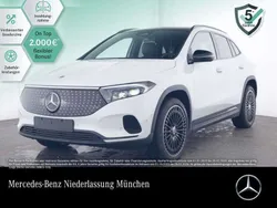 Digitalweiß Gebraucht 2024 Mercedes EQA250 Electric Art SUV | 40.890 € (Teuer)