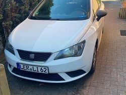 Weiß Gebraucht 2012 Seat Ibiza Reference Limousine | 3.100 € (Guter Preis)