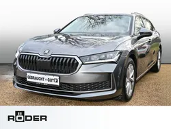 Grau Gebraucht 2024 Skoda Superb Selection Kombi | 33.990 € (Fairer Preis)