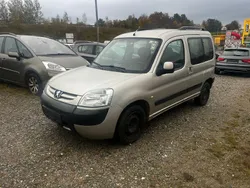 Grau Gebraucht 2006 Peugeot Partner Tendance Van / Kleinbus | 2.990 € (Guter Preis)
