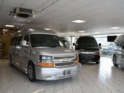 Silber Gebraucht 2014 GMC Savana Van / Kleinbus | 69.900 €