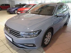 Grau Gebraucht 2022 VW Passat Business Kombi | 23.745 € (Guter Preis)