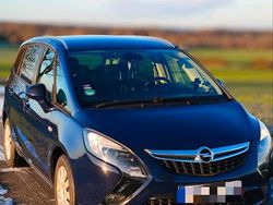 Blau Gebraucht 2016 Opel Zafira Tourer Van / Kleinbus | 8.999 € (Fairer Preis)