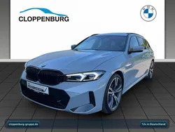 Grau Gebraucht 2024 BMW 320 M Sport Kombi | 46.899 € (Etwas zu teuer)