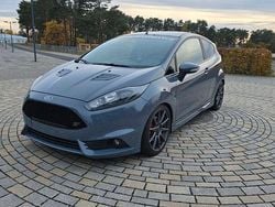 Grau Gebraucht 2016 Ford Fiesta ST Kleinwagen | 15.999 €