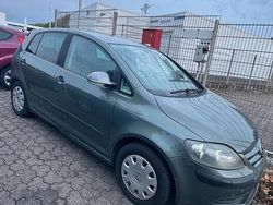 Grau Gebraucht 2005 VW Golf V Limousine | 1.050 € (Guter Preis)