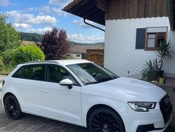 Weiß Gebraucht 2018 Audi A3 Advanced Limousine | 15.900 € (Guter Preis)