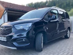 Schwarz Gebraucht 2022 Opel Combo Ultimate Van / Kleinbus | 22.800 € (Fairer Preis)
